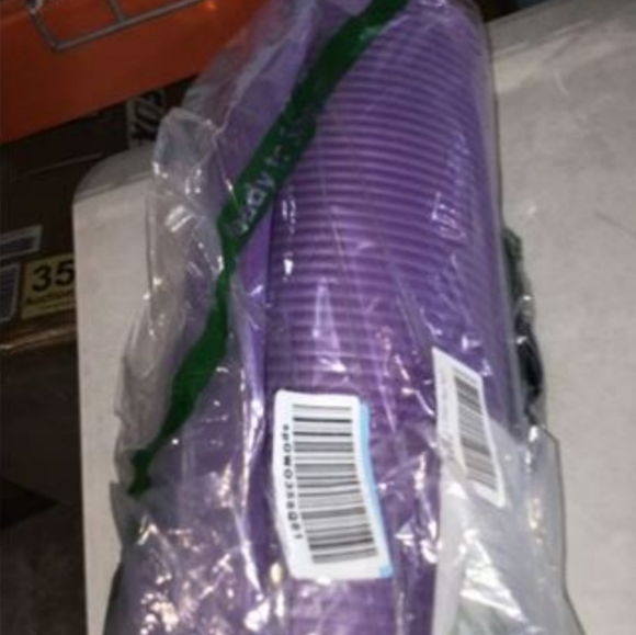 Yoga Mat/ Free - Picture 3 of 5